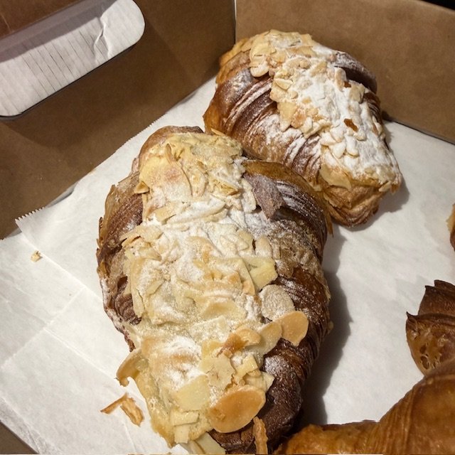 almondCroissant